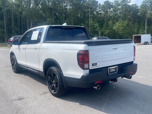 Used 2025 Honda Ridgeline Black Edition image 5