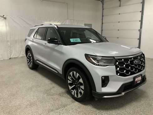 Used 2025 Ford Explorer Platinum w/ LUX Leather Package AWD/4WD image 3