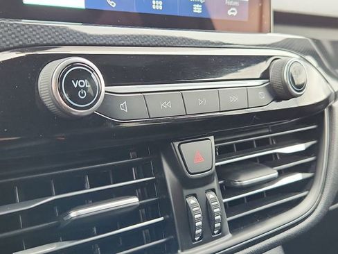 Used 2025 Ford Escape ST-Line image 28