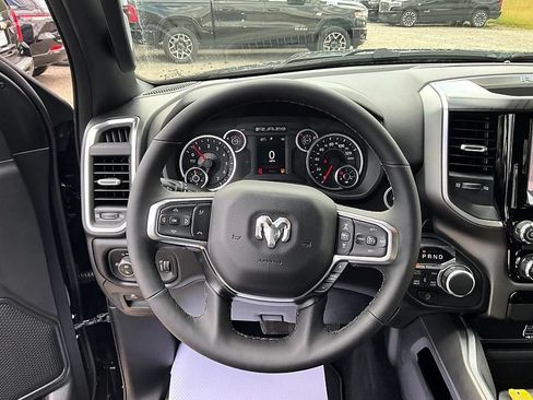 New 2026 RAM 1500 4x4 Crew Cab image 33