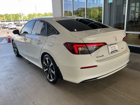 Certified 2025 Honda Civic Sport image 17