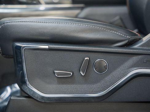 Used 2023 Ford F150 Lariat w/ Equipment Group 502A High image 39