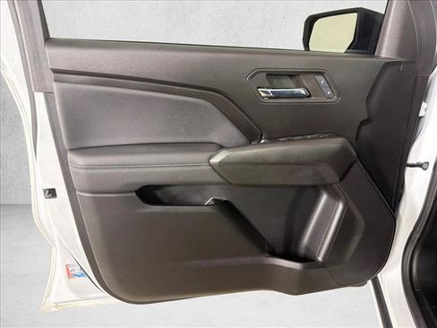 Used 2024 GMC Canyon Elevation RWD image 10