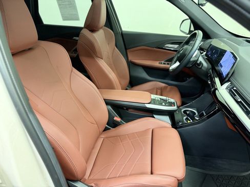 Used 2026 BMW X1 xDrive28i w/ Technology Package AWD/4WD image 12