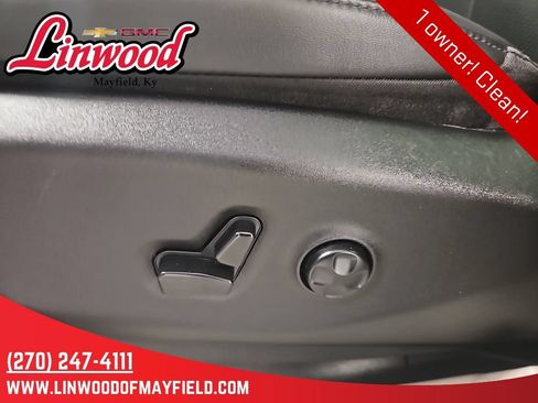 Used 2024 Chrysler Pacifica Touring-L FWD image 17