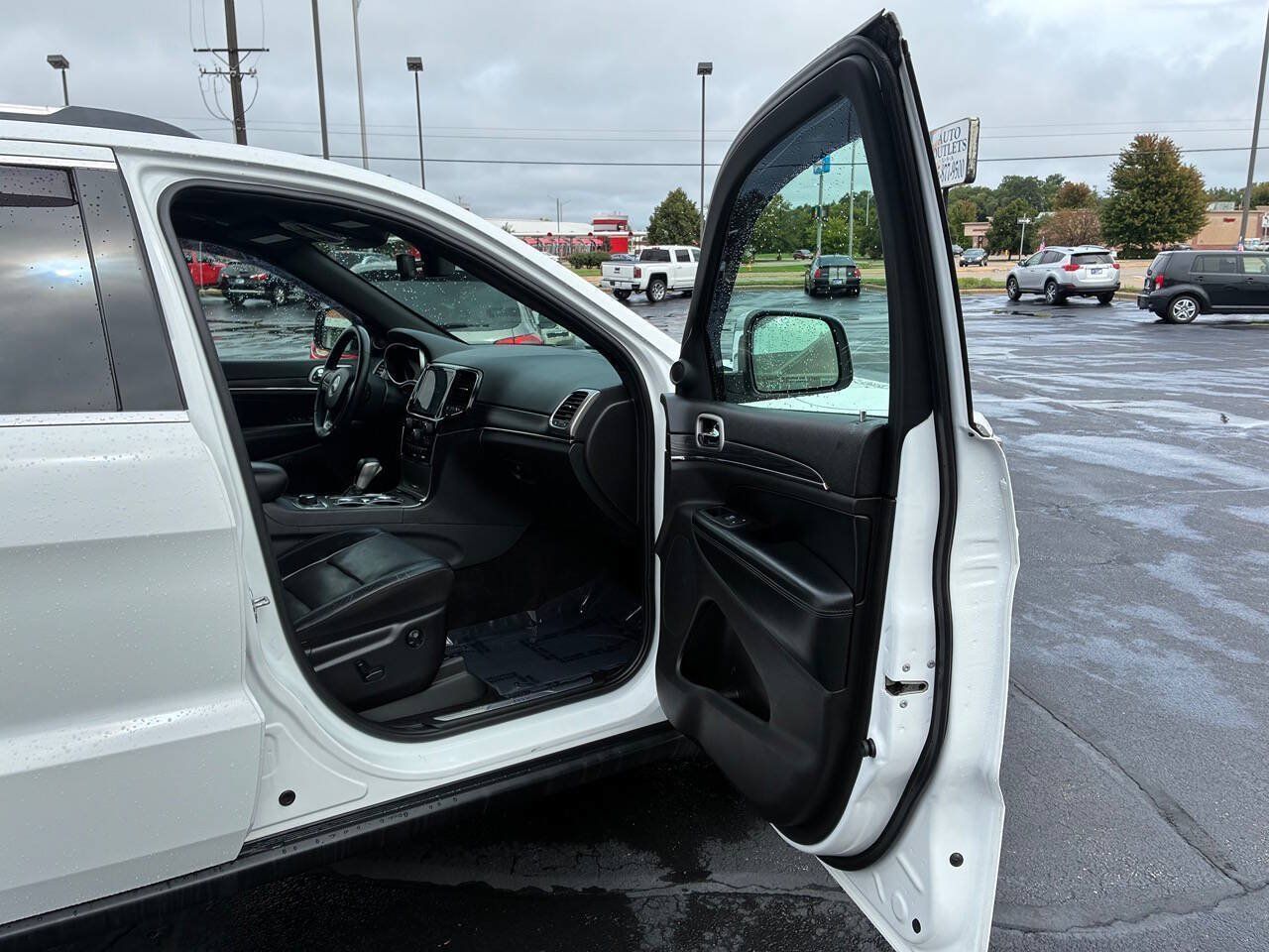 Used 2019 Jeep Grand Cherokee Limited w/ Luxury Group II AWD/4WD image 29