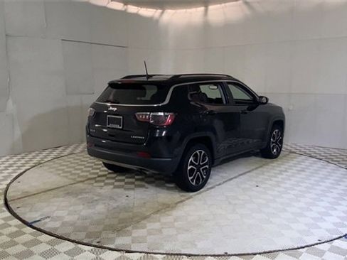 Used 2022 Jeep Compass Limited image 8