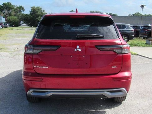 New 2025 Mitsubishi Outlander SEL image 4
