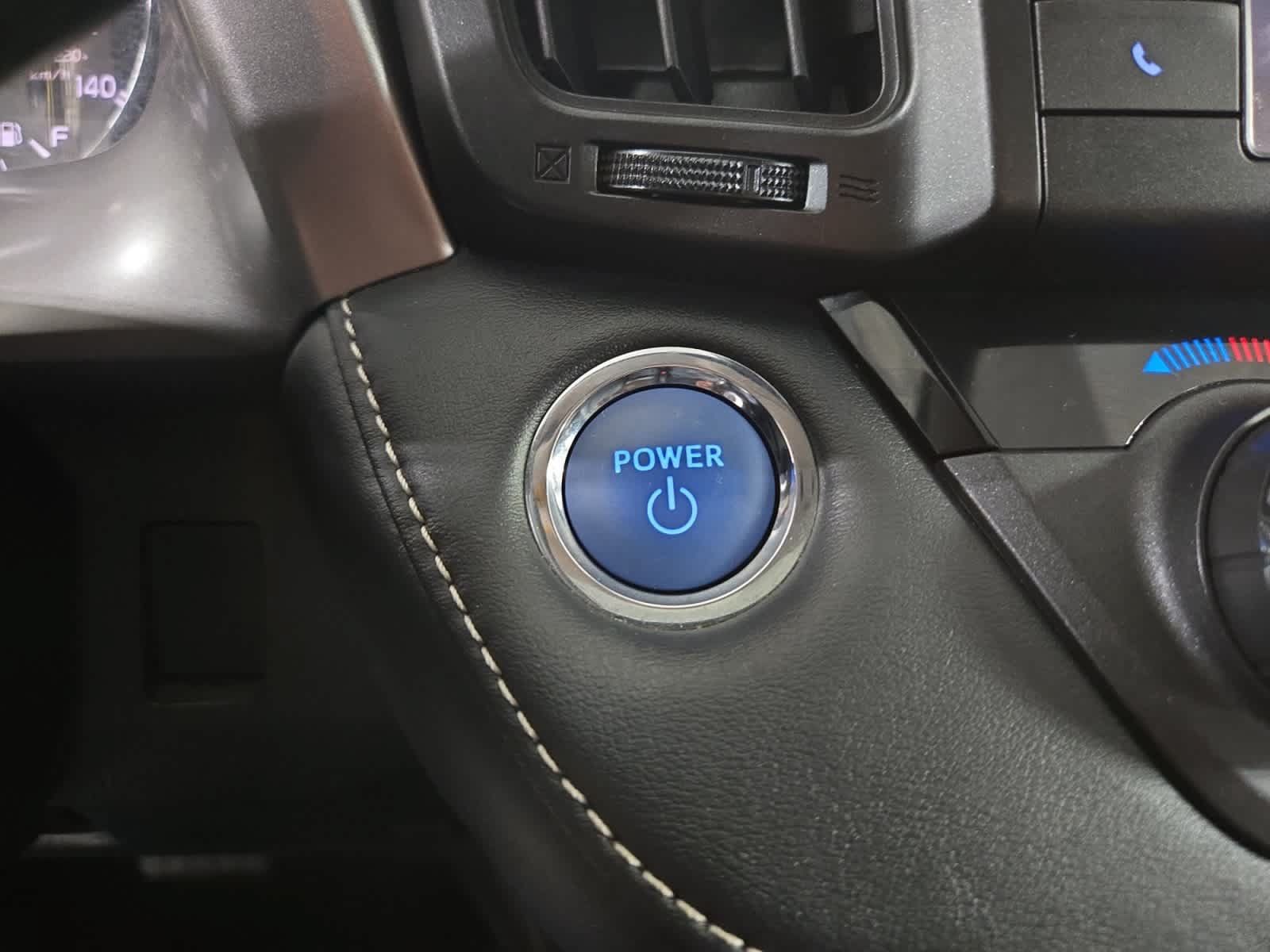 Used 2016 Toyota RAV4 Limited AWD/4WD image 29