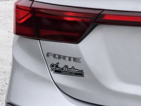 Used 2021 Kia Forte LXS image 11