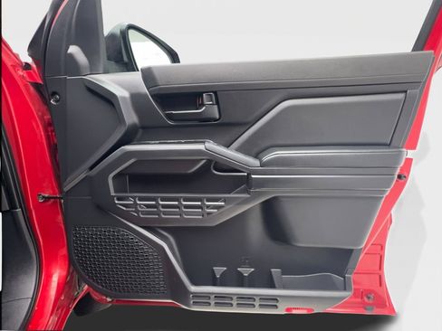 Used 2024 Toyota Tacoma SR image 32