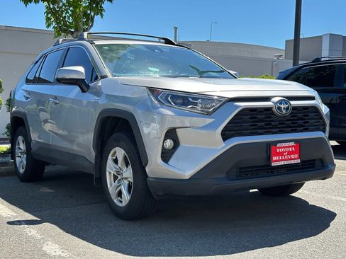 Certified 2021 Toyota RAV4 XLE AWD/4WD image 3