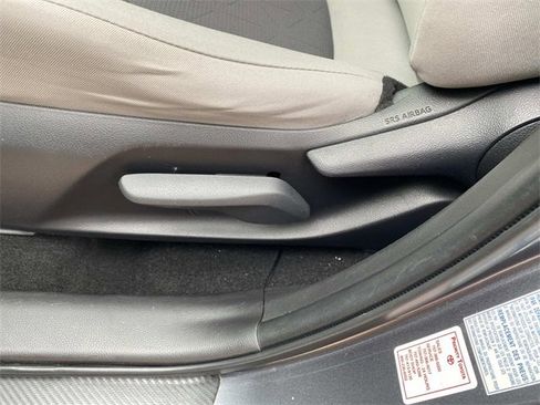 Used 2019 Toyota RAV4 XLE image 20