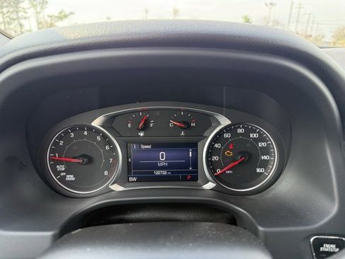 Used 2021 GMC Acadia SLE w/ Driver Convenience Package image 11