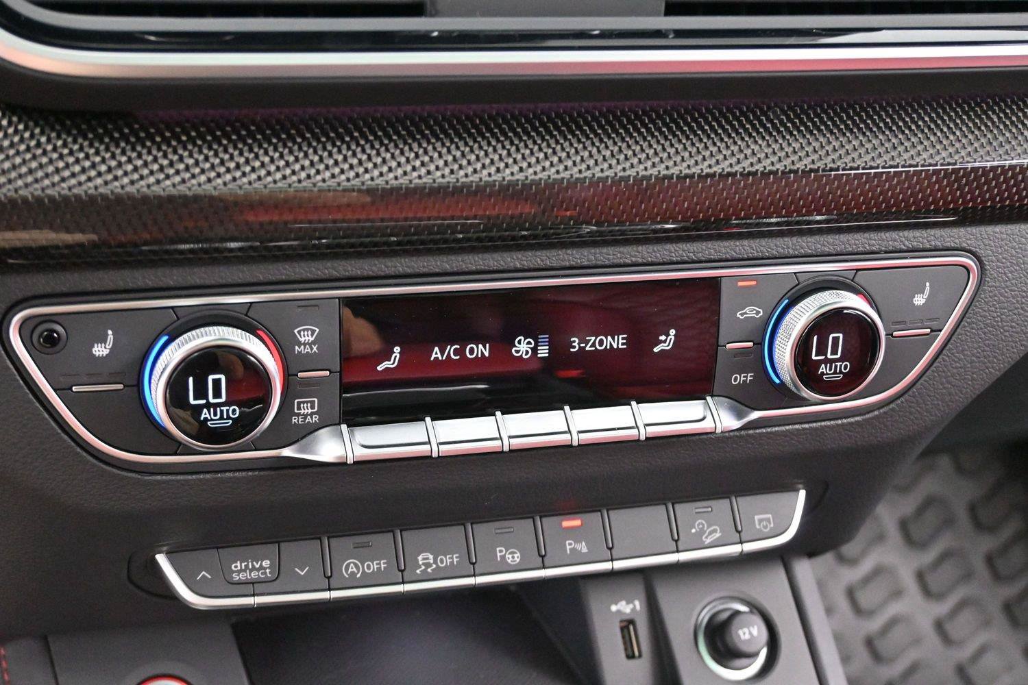 Used 2024 Audi SQ5 Prestige AWD/4WD image 25