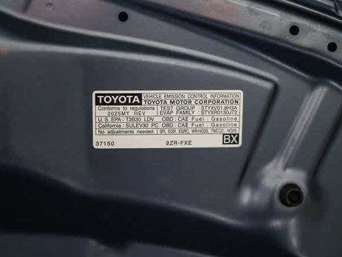 Certified 2025 Toyota Corolla LE image 30