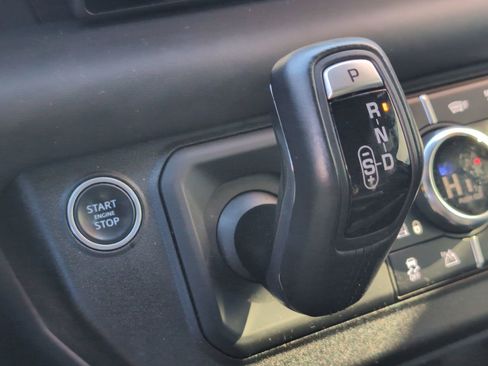 Used 2021 Land Rover Defender 90 X image 22