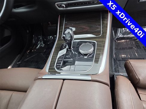Used 2021 BMW X5 xDrive40i w/ Premium Package 2 image 20