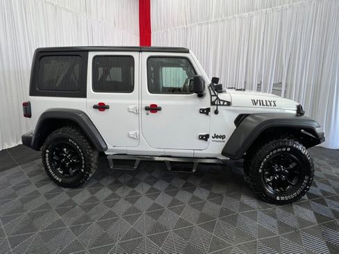 Used 2020 Jeep Wrangler Unlimited Sport AWD/4WD image 5
