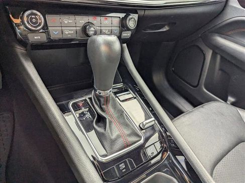 Used 2025 Jeep Compass Trailhawk AWD/4WD image 12