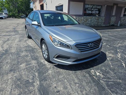 Used 2017 Hyundai Sonata SE FWD image 3