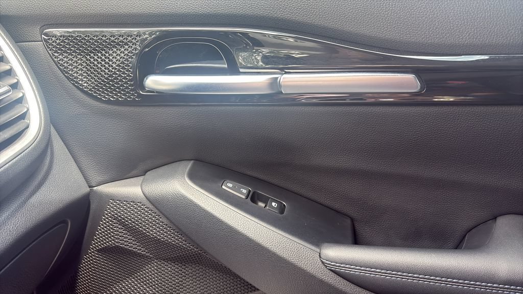 Used 2023 Kia Seltos S FWD image 13