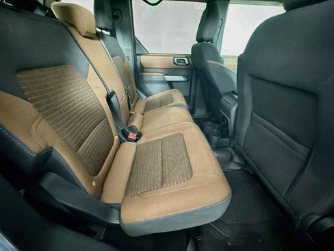 Used 2023 Ford Bronco Outer Banks AWD/4WD image 32