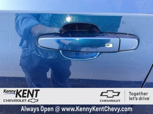 Used 2023 GMC Terrain SLT w/ LPO, Floor Liner Package image 22