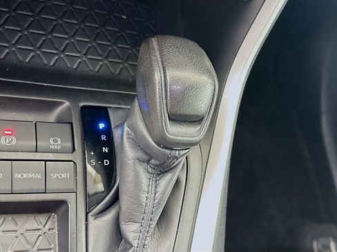 Certified 2022 Toyota RAV4 LE FWD image 18