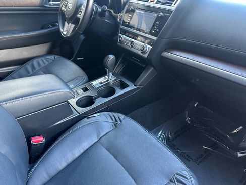 Used 2017 Subaru Outback 2.5i Limited w/ Popular Package #5 AWD/4WD image 18