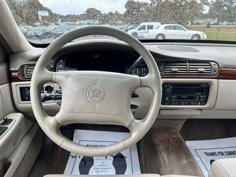 Used 1998 Cadillac De Ville D'Elegance w/ Safety/Security Pkg image 18