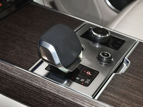 Used 2023 Land Rover Range Rover SE image 50