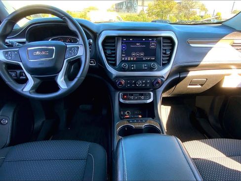 Certified 2023 GMC Acadia SLE w/ Driver Convenience Package image 14