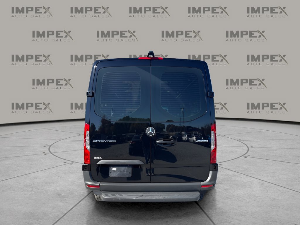 Used 2021 Mercedes-Benz Sprinter 4500 image 4