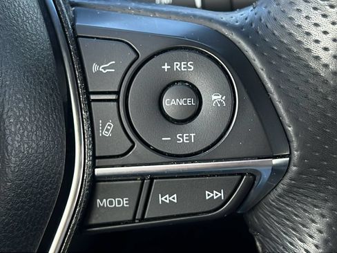 Used 2021 Toyota Avalon XSE FWD image 20