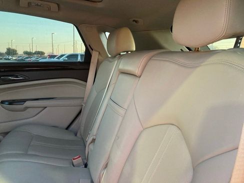 Used 2016 Cadillac SRX Luxury w/ Driver Awareness Package image 10