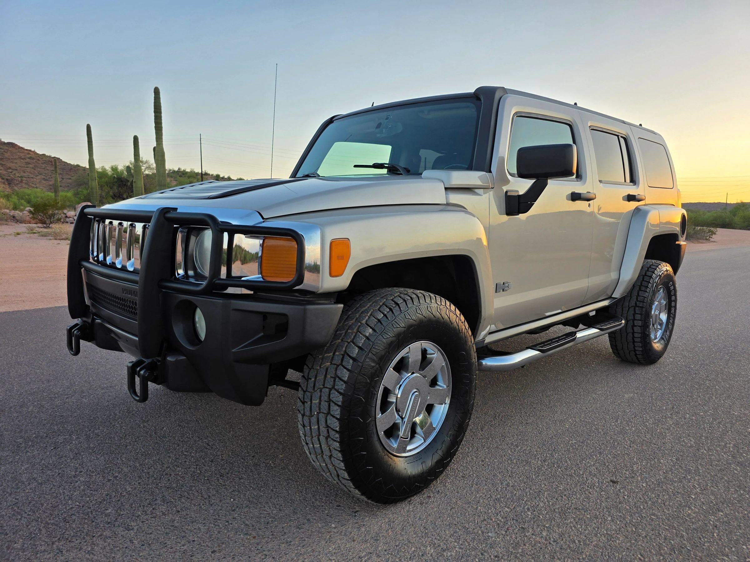 Used 2006 HUMMER H3 AWD/4WD image 1
