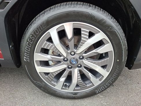 Used 2025 Subaru Forester Touring AWD/4WD image 9
