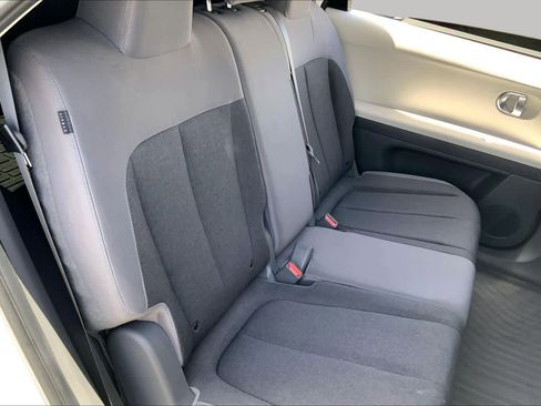 Used 2024 Hyundai Ioniq 5 SE RWD image 18