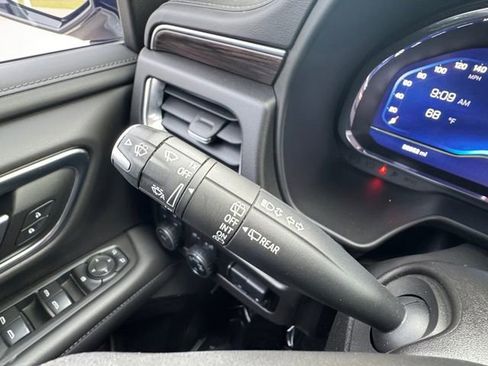 Used 2022 Chevrolet Tahoe Z71 w/ Max Trailering Package image 11