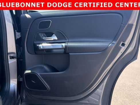 Used 2021 Mercedes-Benz GLB 250 image 17