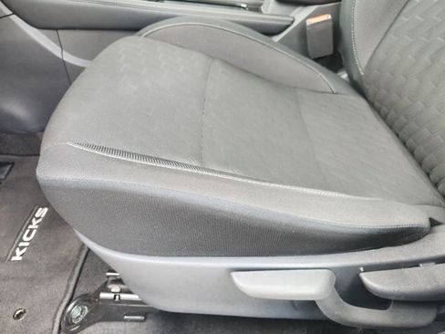Used 2024 Nissan Kicks SV FWD image 18