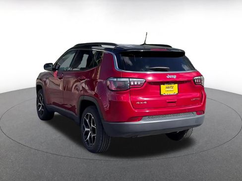 Used 2025 Jeep Compass Limited AWD/4WD image 11