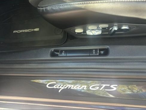 Used 2021 Porsche 718 Cayman GTS RWD image 13