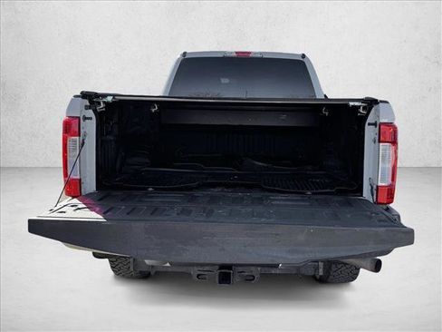 Used 2018 Ford F250 XLT image 7
