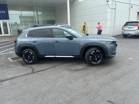 Used 2023 MAZDA CX-50 Meridian Edition w/ Cargo Package AWD/4WD image 2