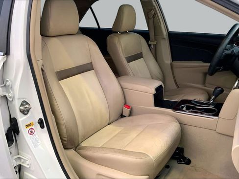 Used 2014 Toyota Camry XLE FWD image 8
