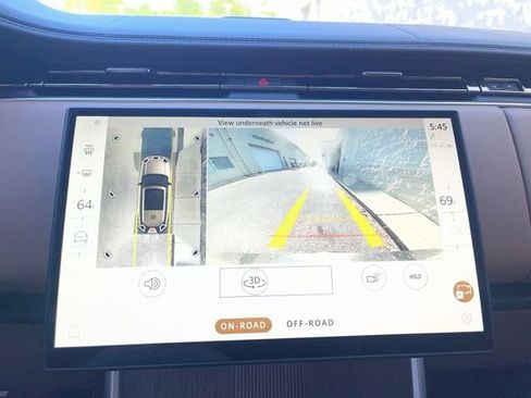 Used 2025 Land Rover Range Rover Long Wheelbase Autobiography image 14