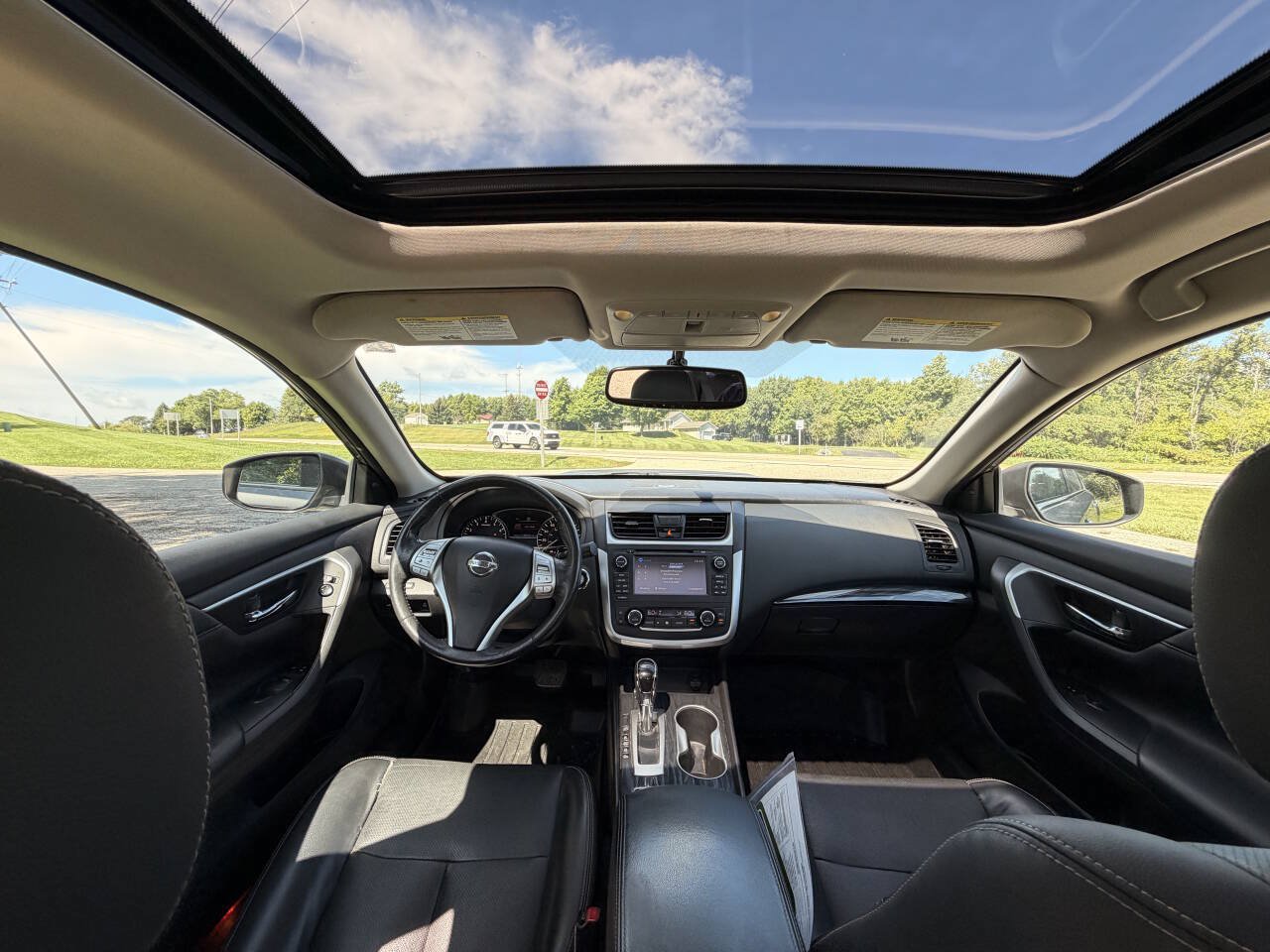 Used 2016 Nissan Altima 2.5 SL w/ 2.5 Technology Package FWD image 27
