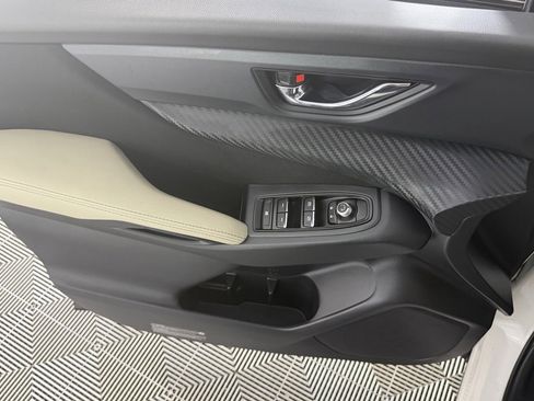 Used 2024 Subaru Ascent Premium w/ Convenience Package image 28